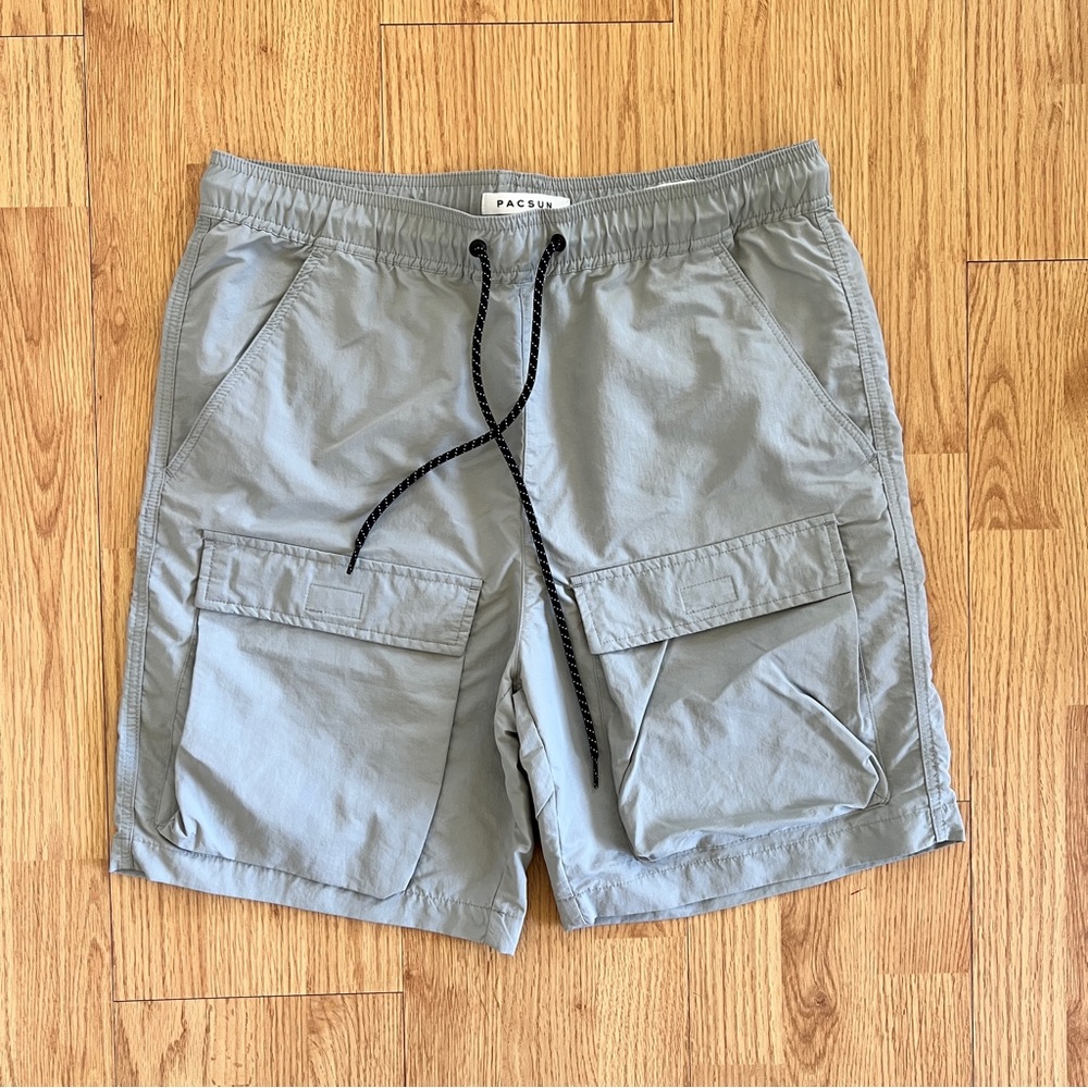 PacSun Cargo Shorts - SZ M